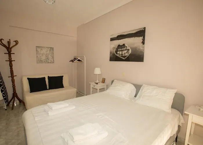Fully Equiped And Homey Apartment Peraia