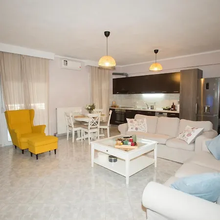 Fully Equiped And Homey Apartment Peraia Exterior photo