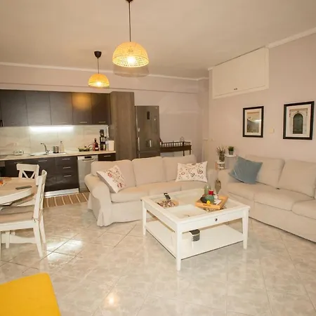 Fully Equiped And Homey Apartment Peraia Exterior photo