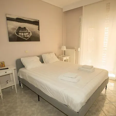 Fully Equiped And Homey Apartment Peraia Exterior photo