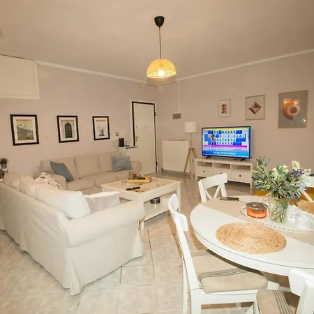Fully Equiped And Homey Apartment Peraia Exterior photo